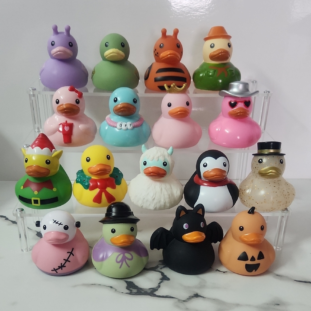 17 Colorful Rubber Duck Toy
